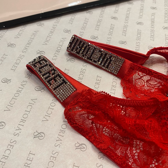 VICTORIA'S SECRET💖VERY SEXY Shine Strap Lace Thong Lipstick Red💄Panty Size M - Picture 11 of 13